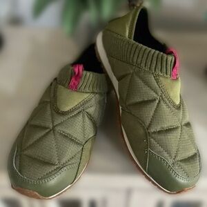 Teva Olive Green Quilted Slip-On Sneakers